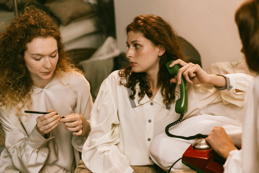 Photo by Ron Lach : https://www.pexels.com/photo/friends-with-phone-during-sleepover-10677964/